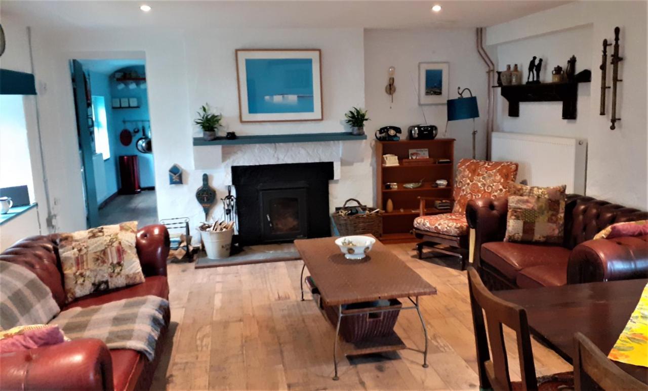 The Rockhouse - Cosy Stone Built Thatch Cottage Dungloe Extérieur photo